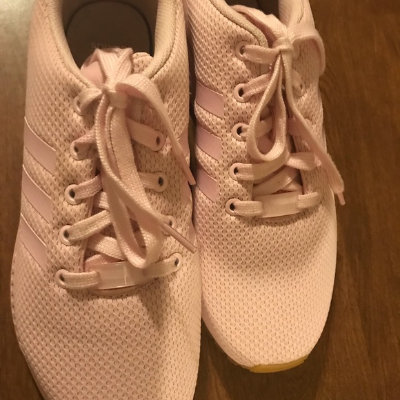 adidas Shoes - Pink Adidas torsion 7